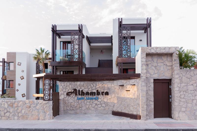 Alhambra Boutique Apartments Πλάγια ντελ Ινγκλές Εξωτερικό φωτογραφία